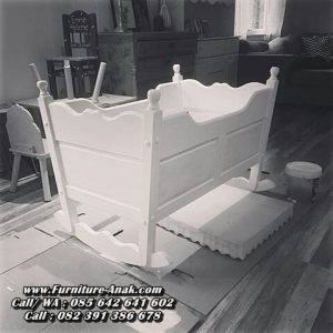 Tempat Tidur Bayi Goyang Kayu Jepara