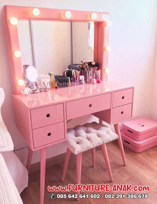 Meja Rias Minimalis Modern Warna Pink