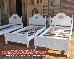 Tempat Tidur Anak Minimalis Custom Nama
